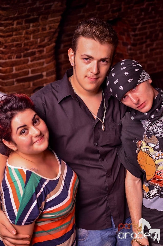 Petrecerea nu se opreşte!, 