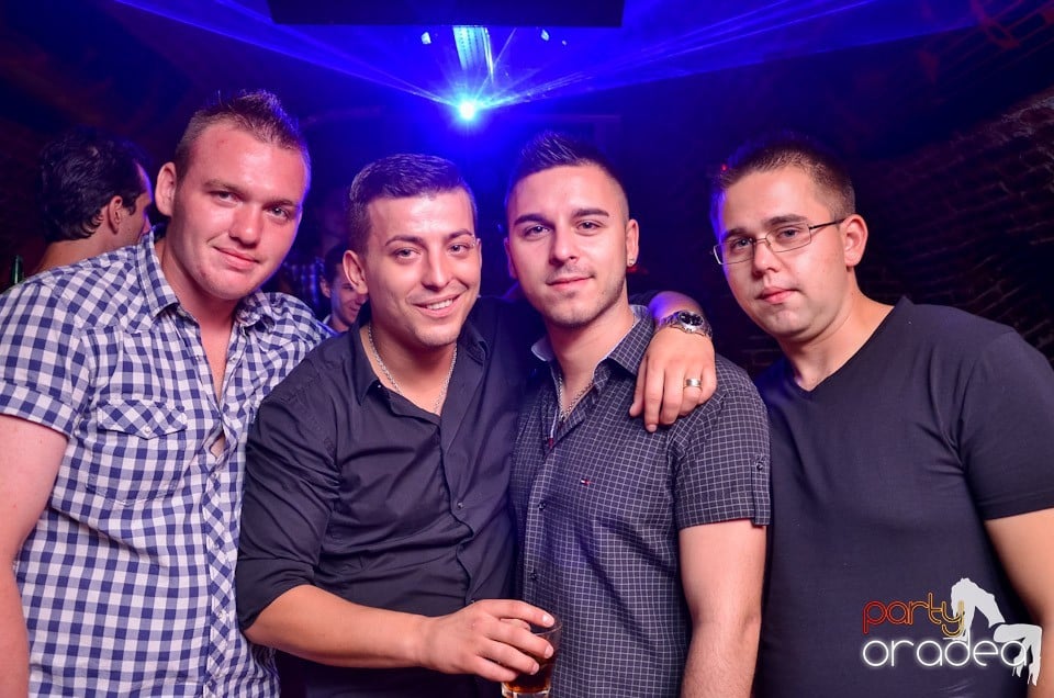 Petrecerea nu se opreşte!, 