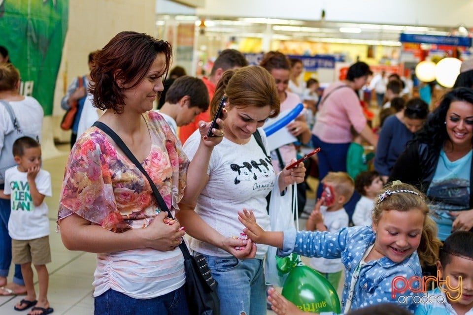 Petrecerea Piraţilor de 1 Iunie, Lotus Center