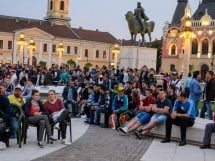 Piaţa Unirii în timpul meciului cu Franţa