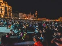 Piaţa Unirii în timpul meciului cu Franţa