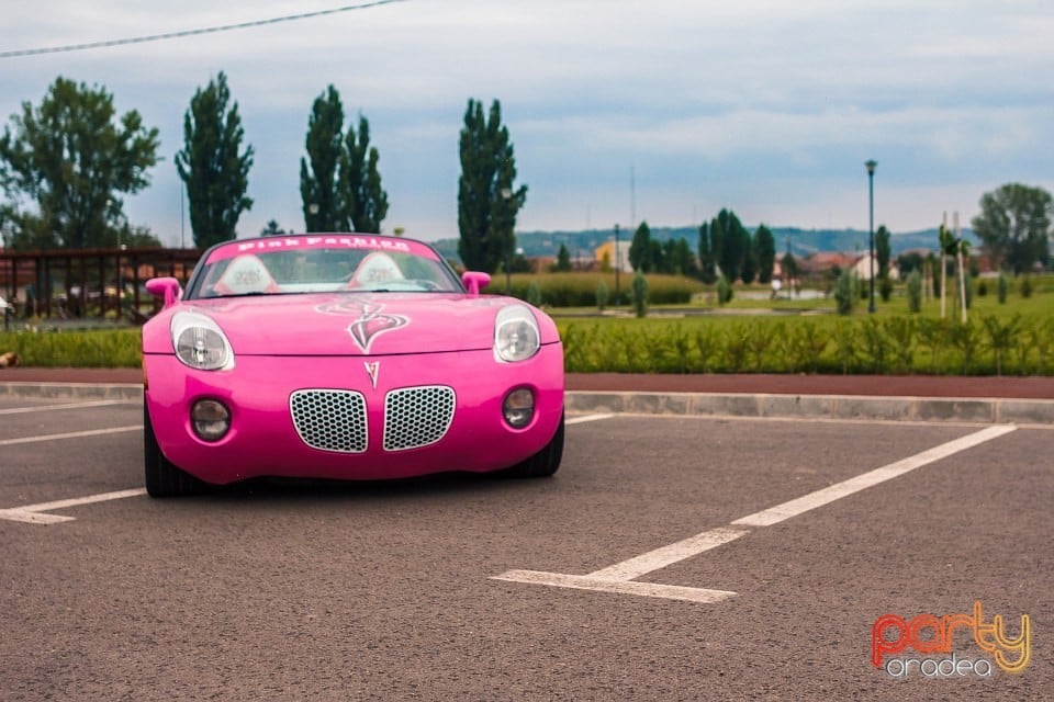 Pink Fashion, Crazy Tuning