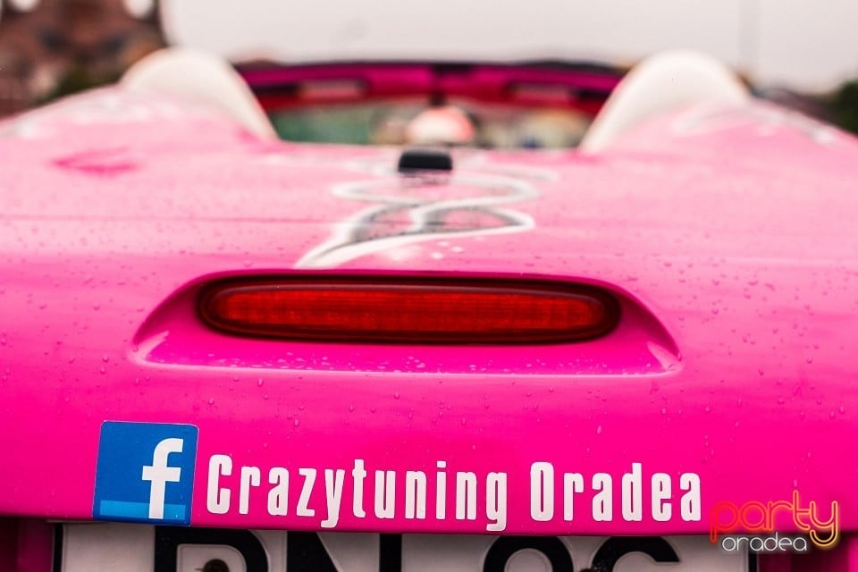 Pink Fashion, Crazy Tuning