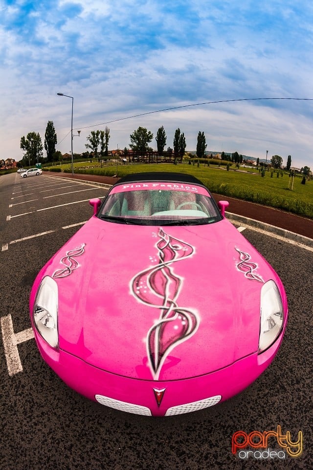 Pink Fashion, Crazy Tuning