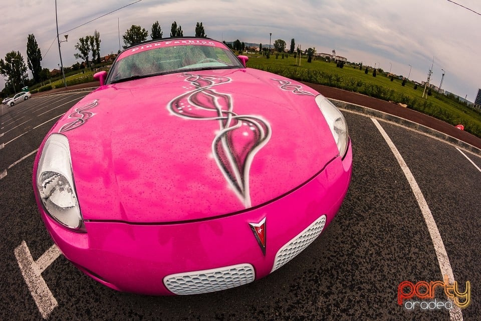 Pink Fashion, Crazy Tuning