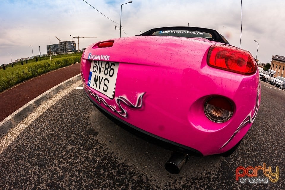 Pink Fashion, Crazy Tuning