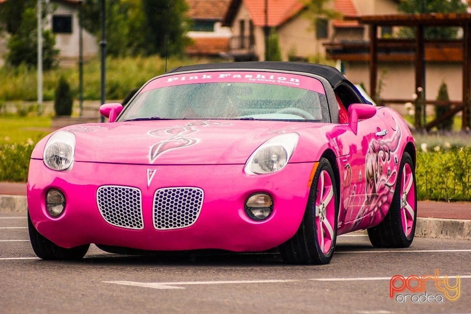 Pink Fashion, Crazy Tuning