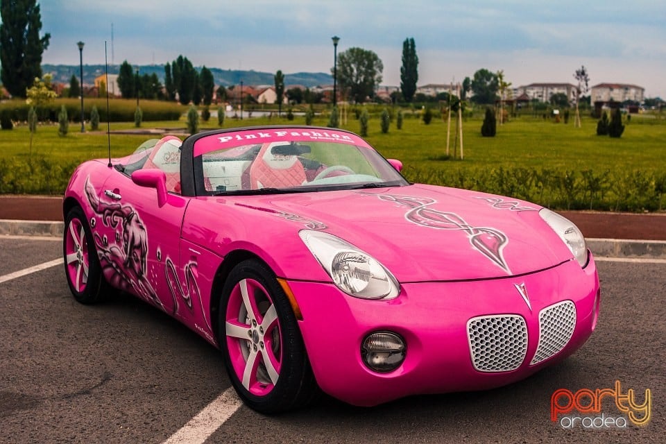 Pink Fashion, Crazy Tuning