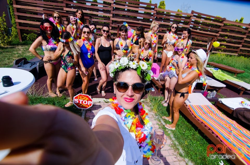 Pool Party @ Complex Magnolia, Complex Magnolia