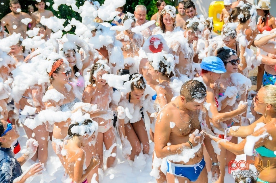 Pool Party, Hotel Internaţional