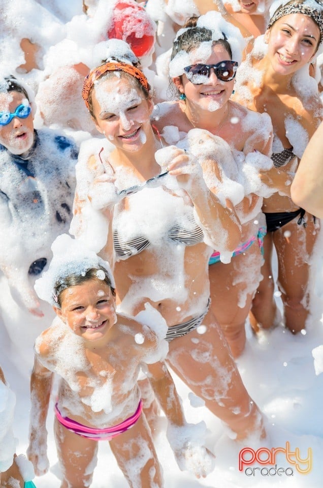 Pool Party, Hotel Internaţional