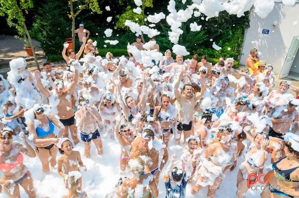 Pool Party, Hotel Internaţional