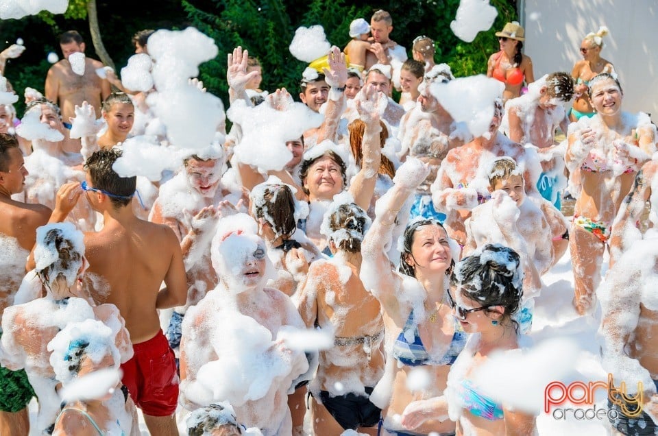 Pool Party, Hotel Internaţional
