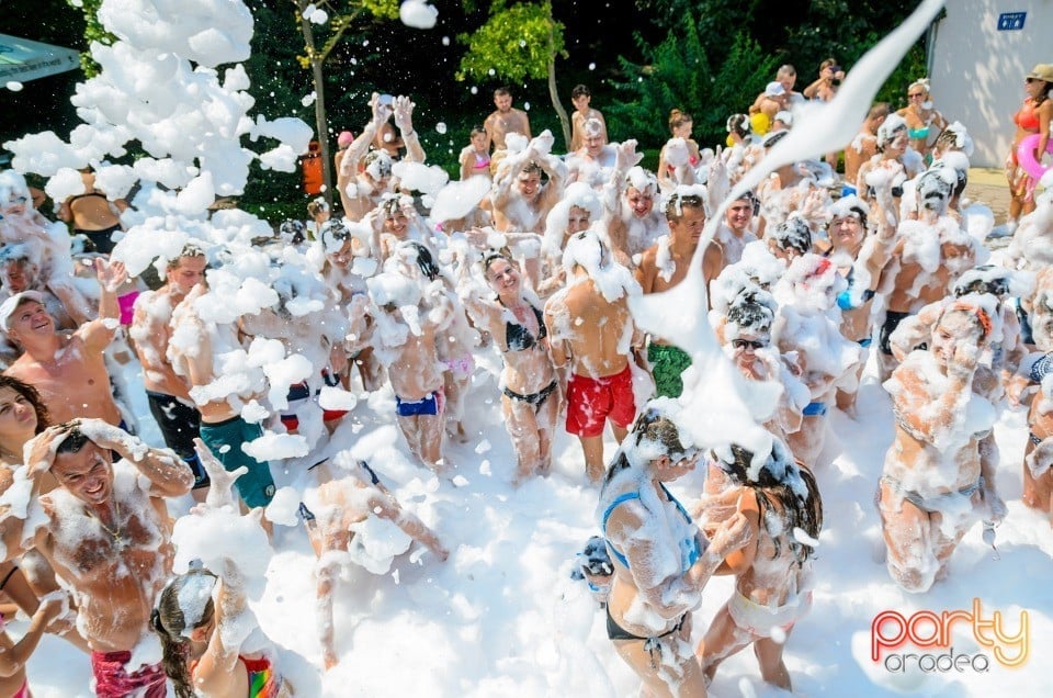 Pool Party, Hotel Internaţional