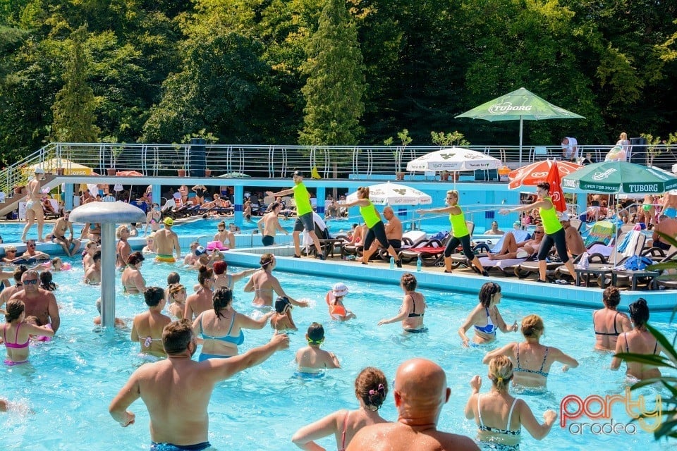 Pool Party, Hotel Internaţional