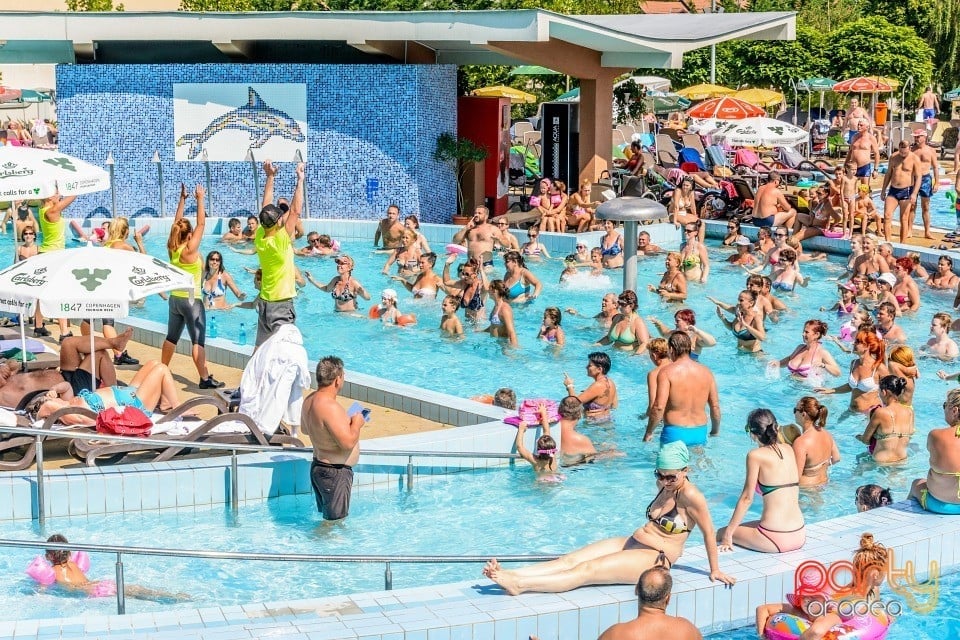 Pool Party, Hotel Internaţional