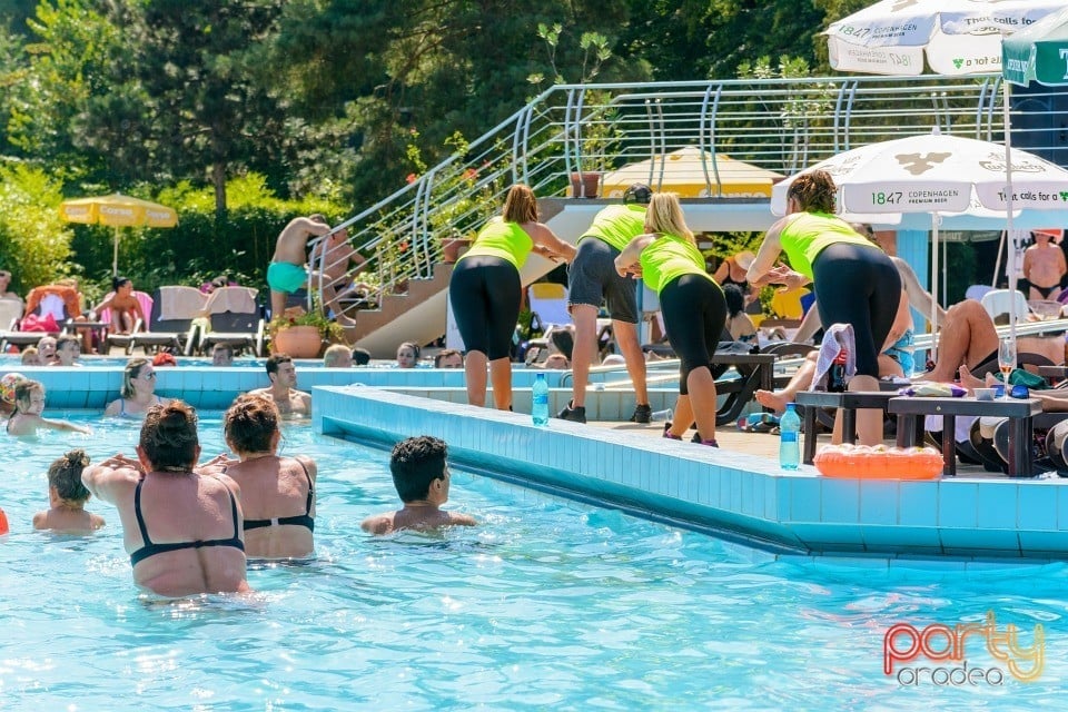 Pool Party, Hotel Internaţional