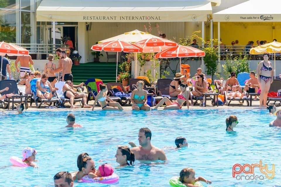 Pool Party, Hotel Internaţional