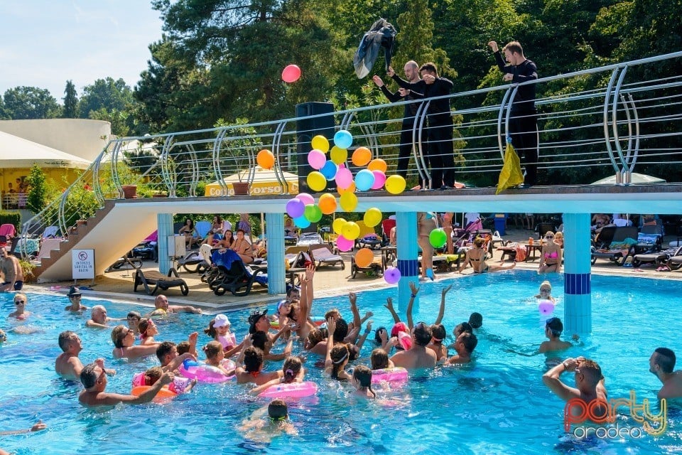 Pool Party, Hotel Internaţional