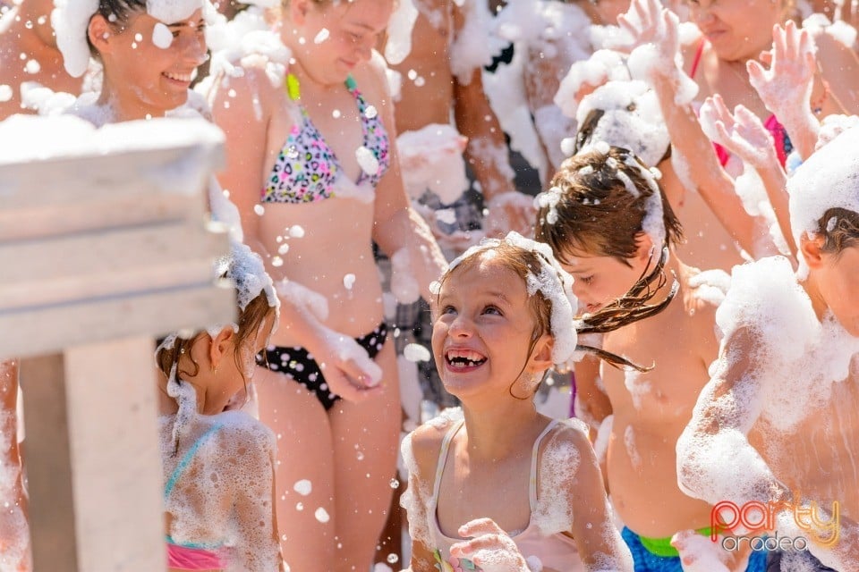 Pool Party, Hotel Internaţional