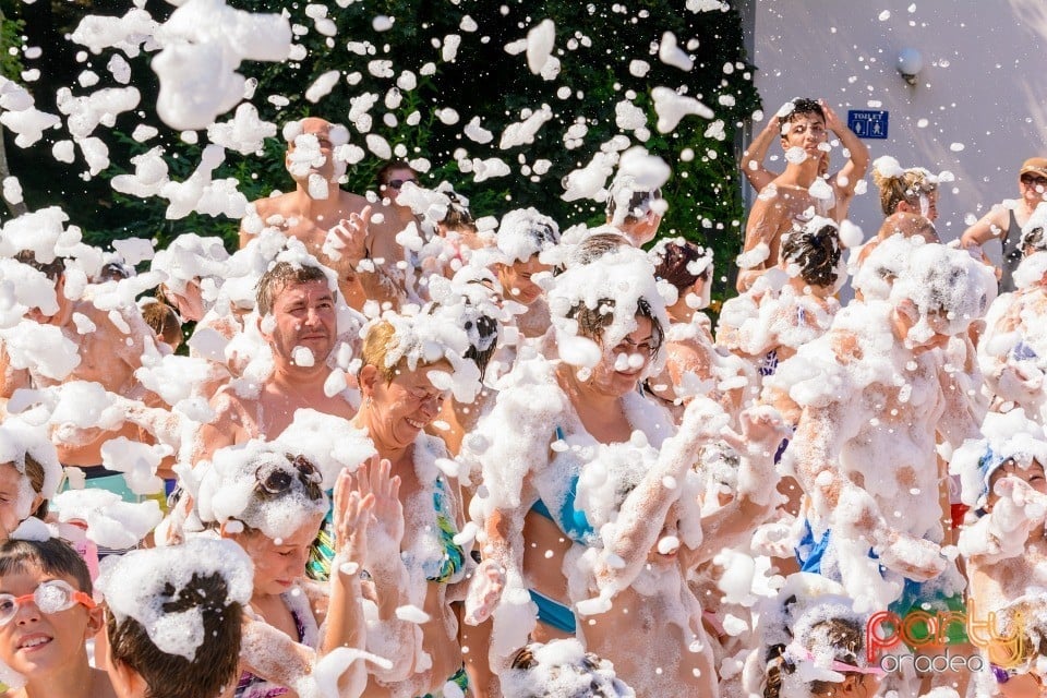 Pool Party, Hotel Internaţional