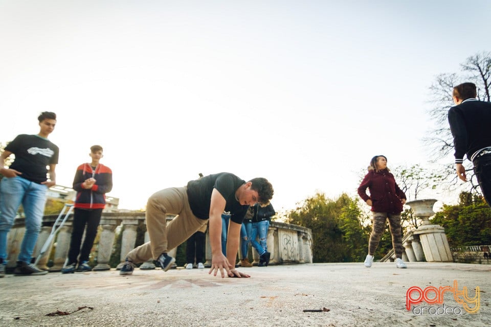 Pregătiri pentru Nymphea Dance, Mens Mentis