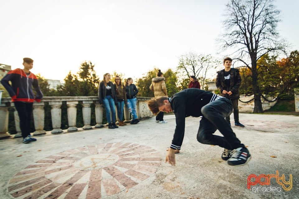 Pregătiri pentru Nymphea Dance, Mens Mentis