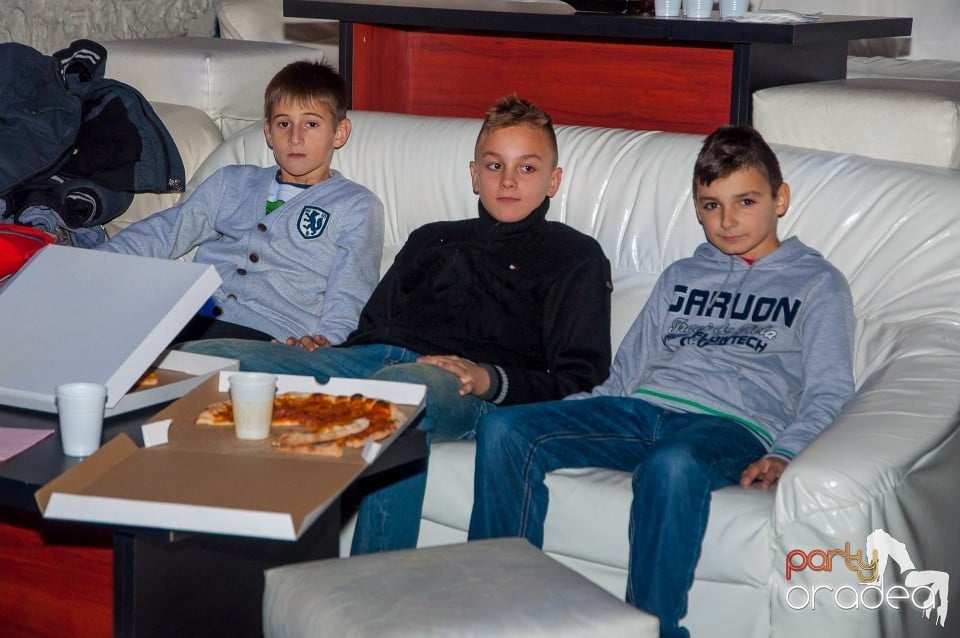 Premiere şi petrecere FC Bihor grupa 2000,