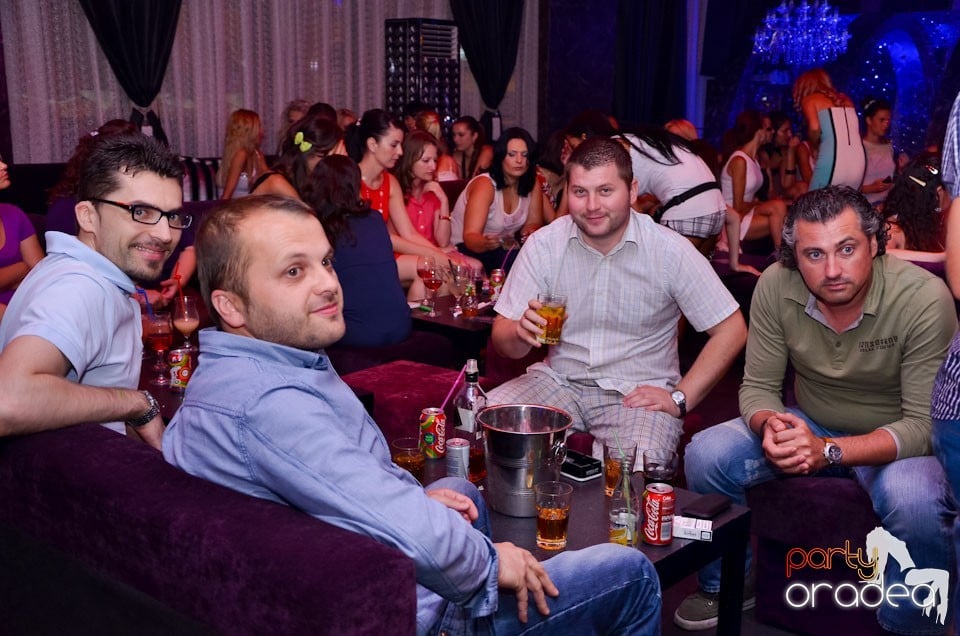 Prezentarea colecţiei BBY în The One,