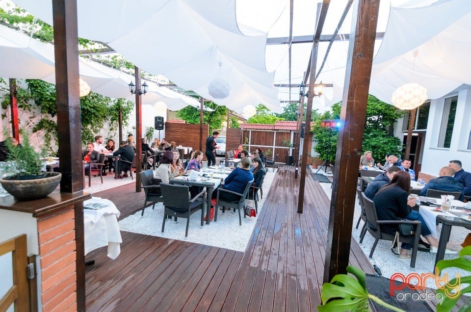 Lansarea Noului Meniu, Vine Summer Garden & Grill