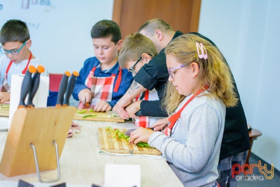 Primul Curs de Gătit pentru Copii, Centrul de Artă Culinară  Oradea