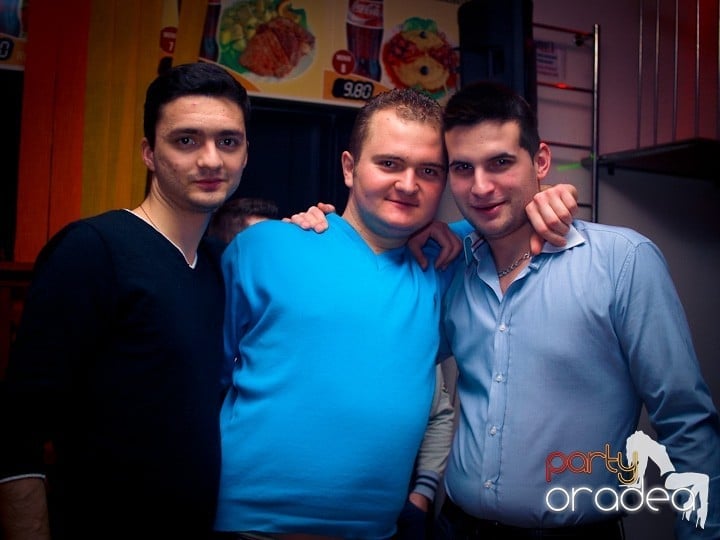 Primul Student Party al anului, Student's Place