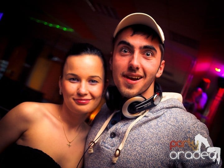 Primul Student Party al anului, Student's Place