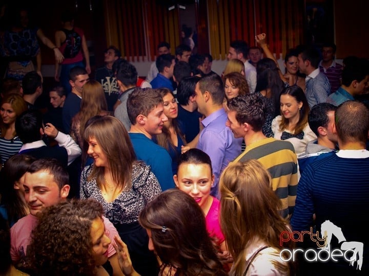 Primul Student Party al anului, Student's Place