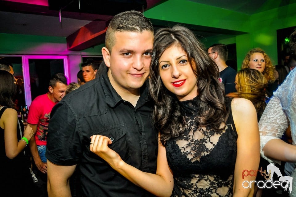 Prom Party, Royal Party House
