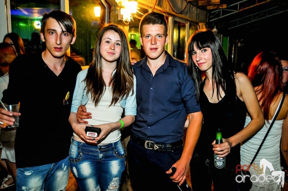 Prom Party, Royal Party House