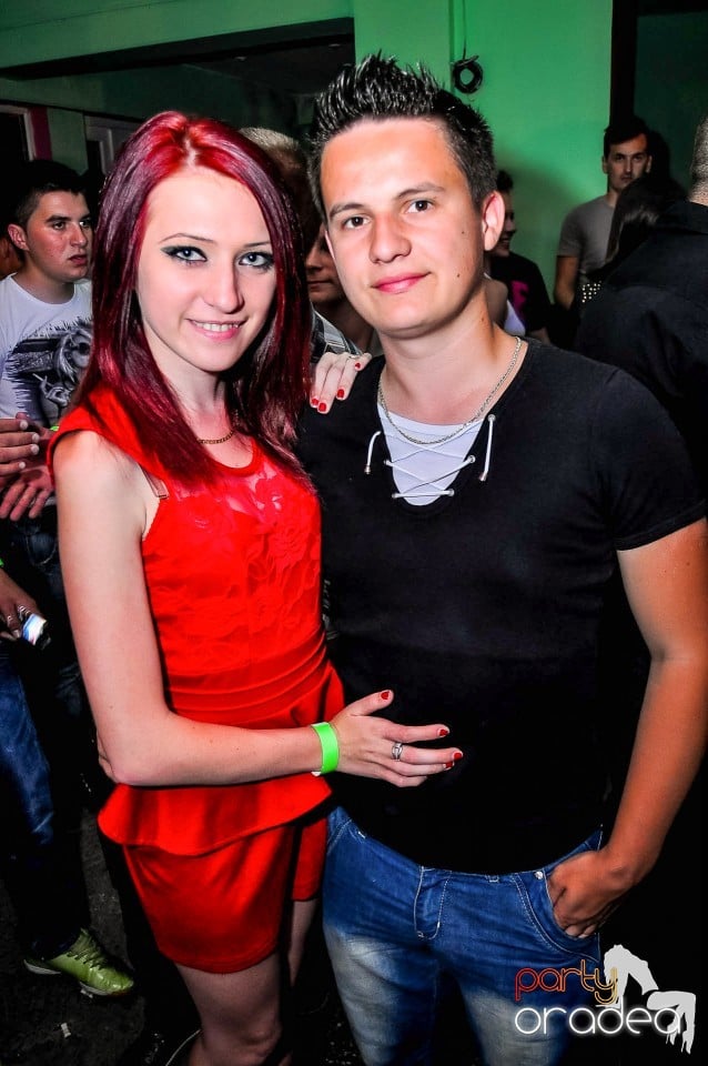Prom Party, Royal Party House