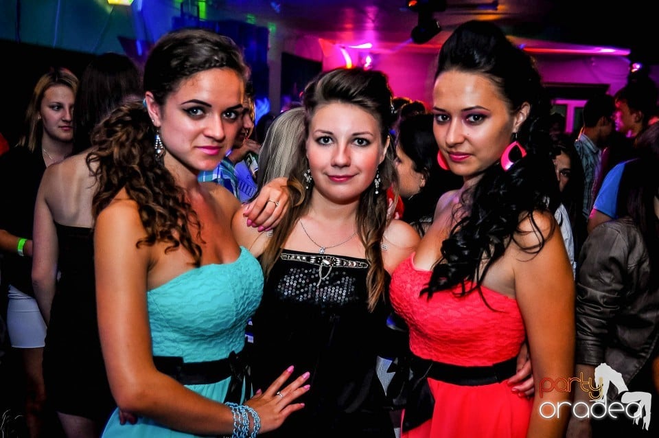Prom Party, Royal Party House