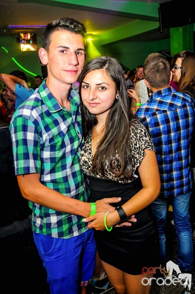 Prom Party, Royal Party House