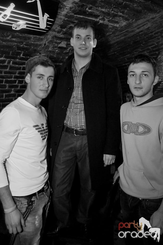 Promo Night în Club Escape, 