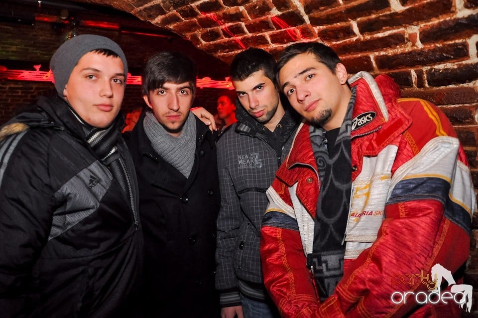 Promo Night în Club Escape, 