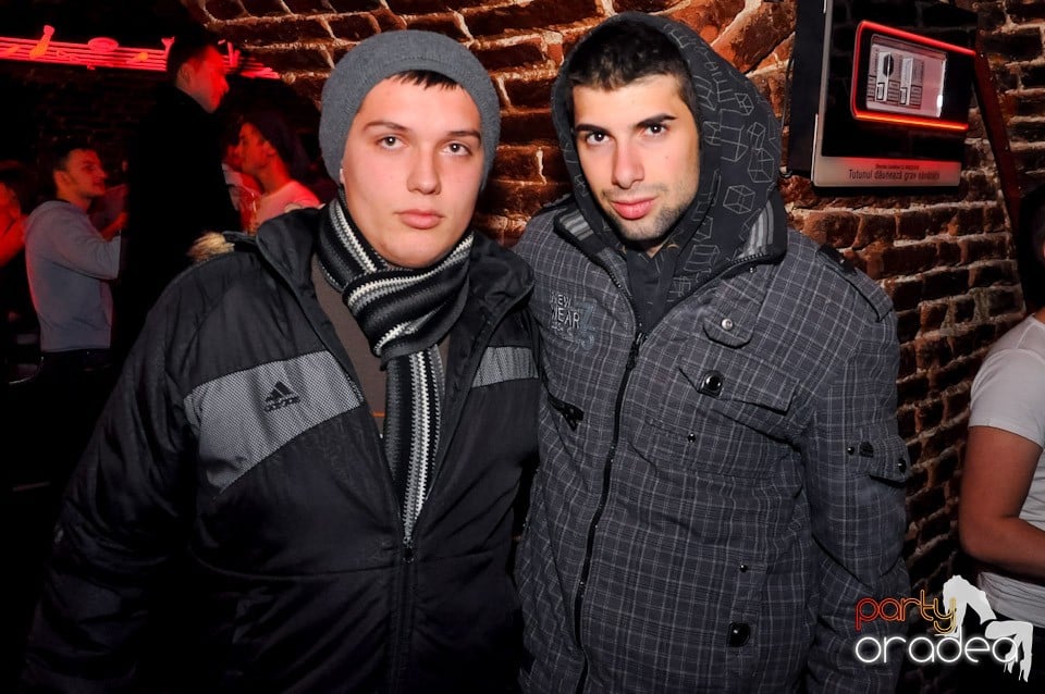 Promo Night în Club Escape, 