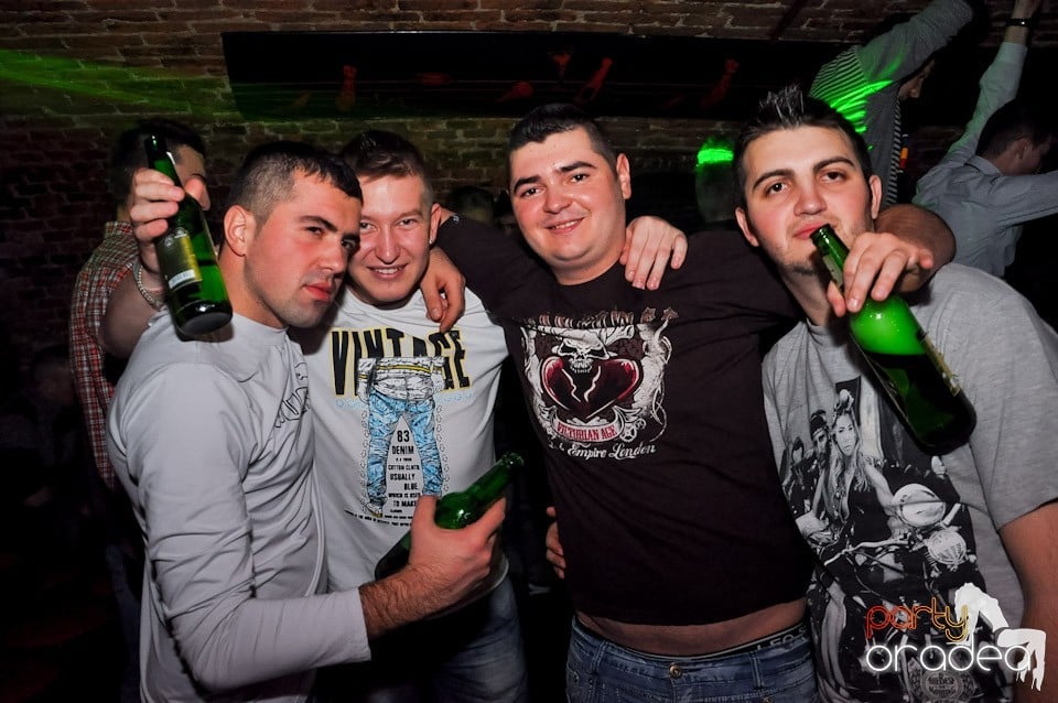 Promo Night în Club Escape, 