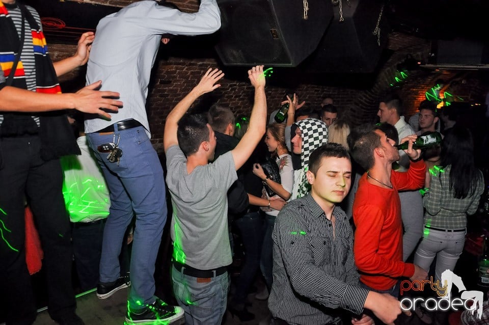 Promo Night în Club Escape, 