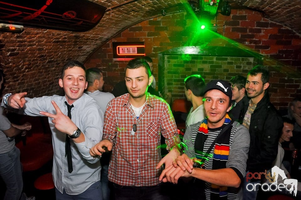 Promo Night în Club Escape, 