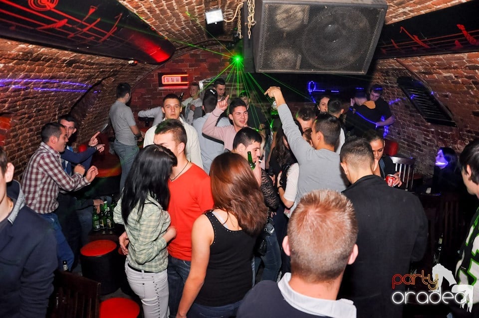 Promo Night în Club Escape, 