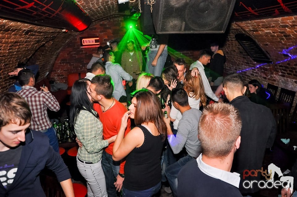 Promo Night în Club Escape, 