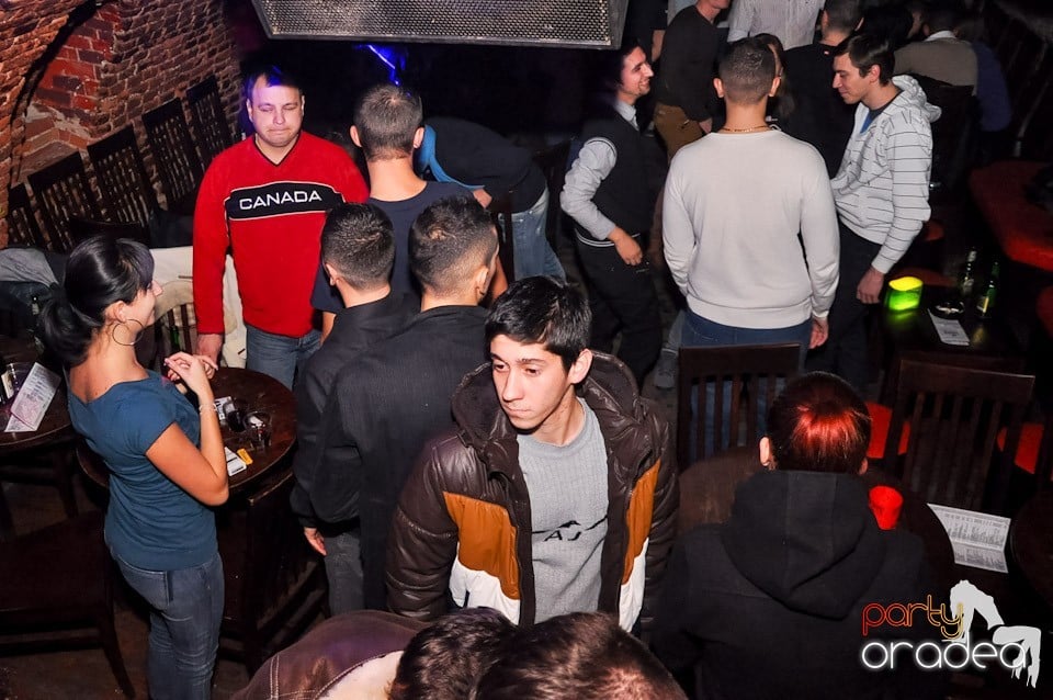 Promo Night în Club Escape, 