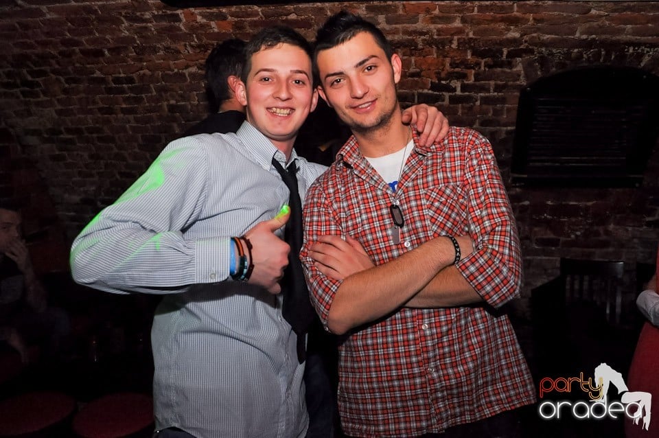 Promo Night în Club Escape, 