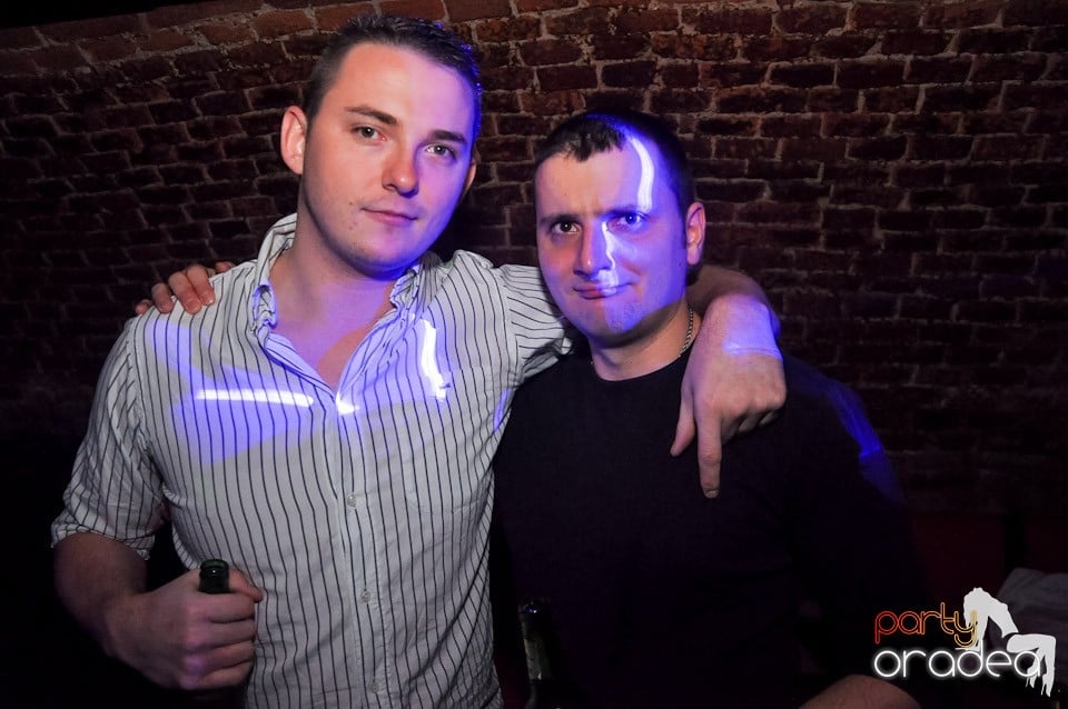 Promo Night în Club Escape, 